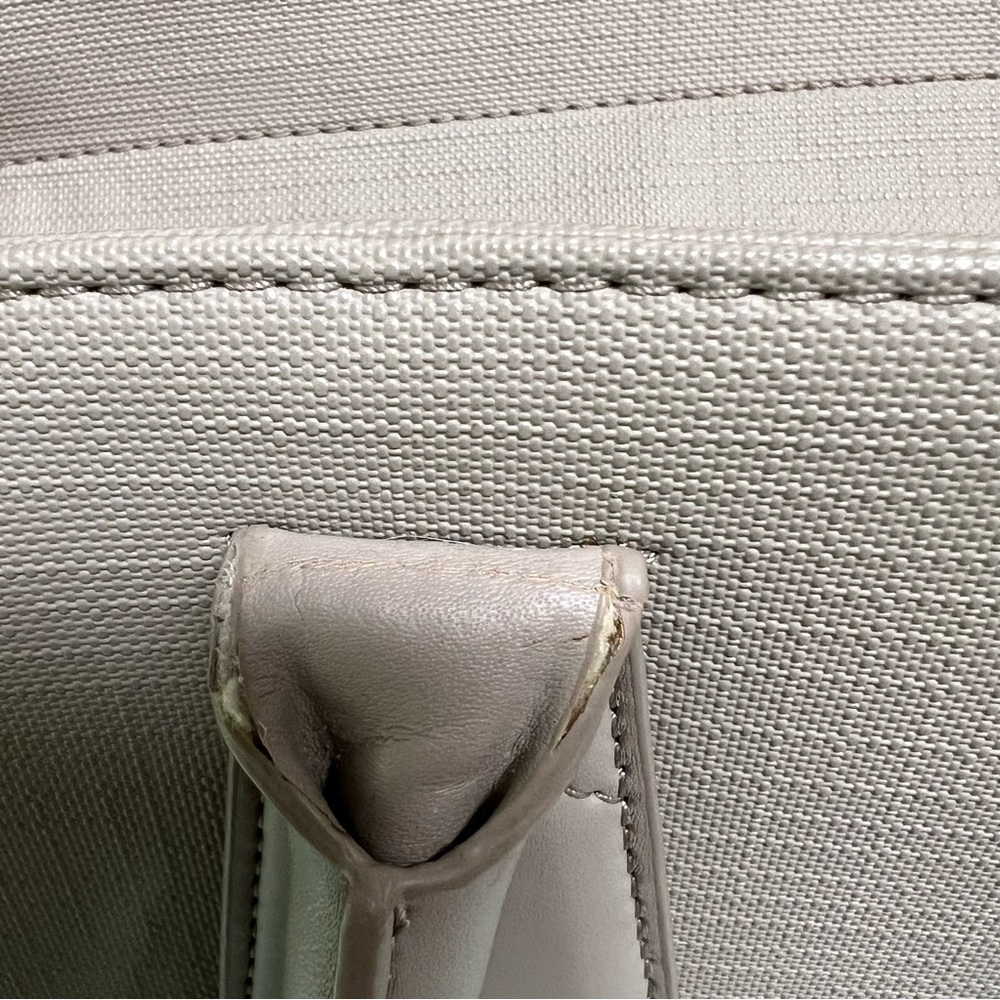 Dagne Dover Legend signature computer tote. Multiple interior pockets zip close - Picture 13 of 16